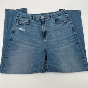 Womans American eagle outfitters curvy mom jeans size 12